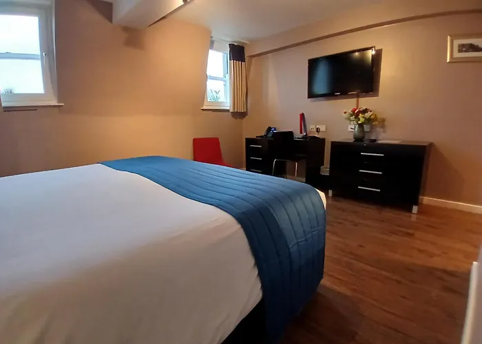 Best Hotels Near Cardiff International Arena